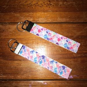Wrist keychain lanyard